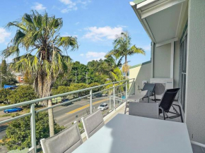 Avoca Coastal Retreat - Unit 13 Avoca Palms Resort, Avoca Beach